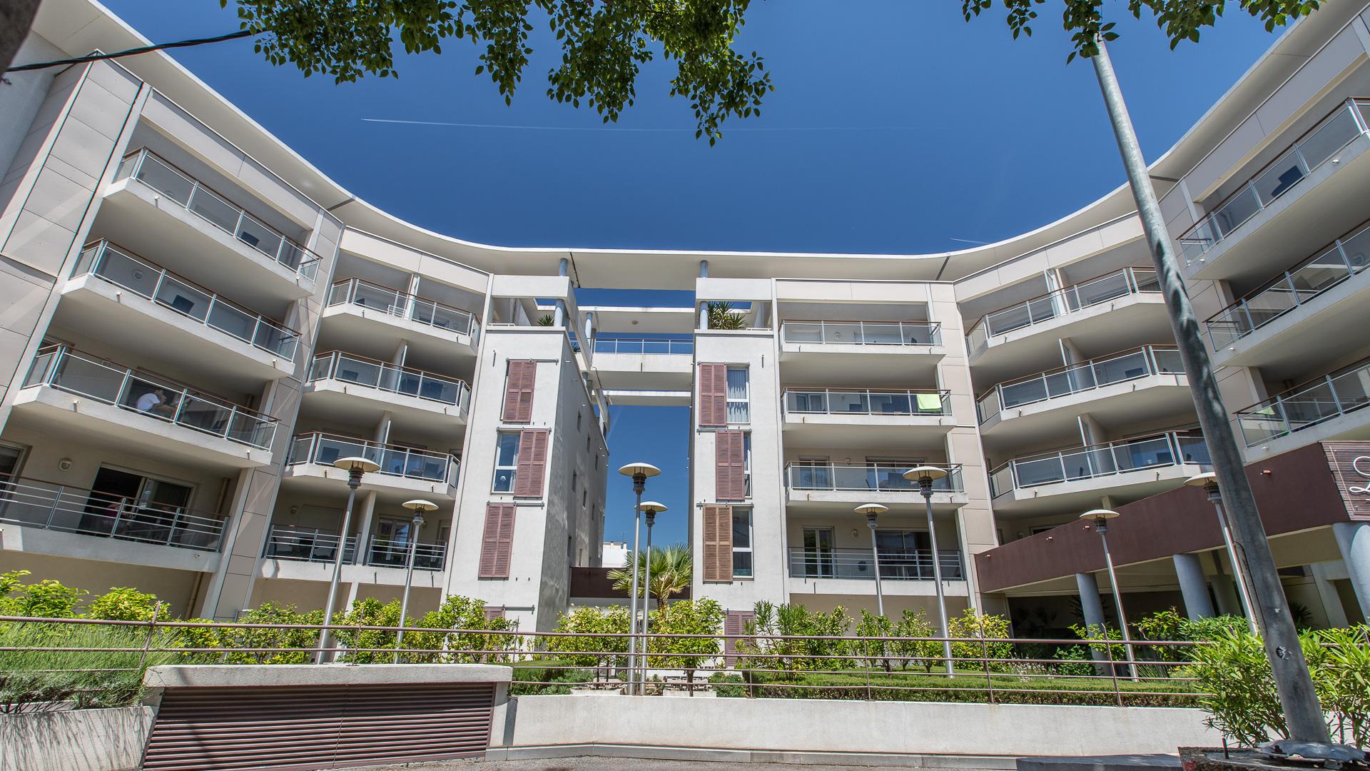 Vacanceole - Residence Le Crystal Cagnes-sur-Mer Exterior foto
